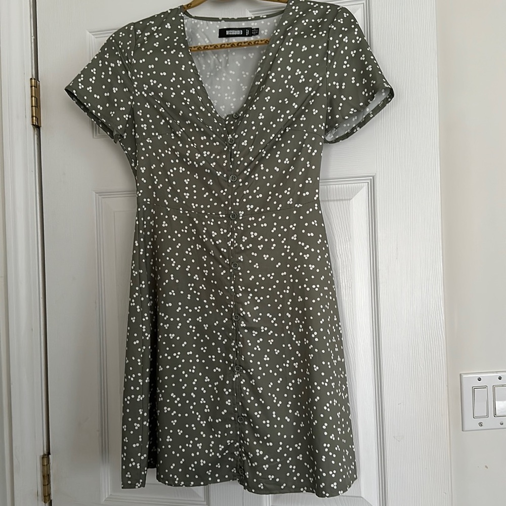 MISSGUIDED GREEN BABYDOLL MINI DRESS